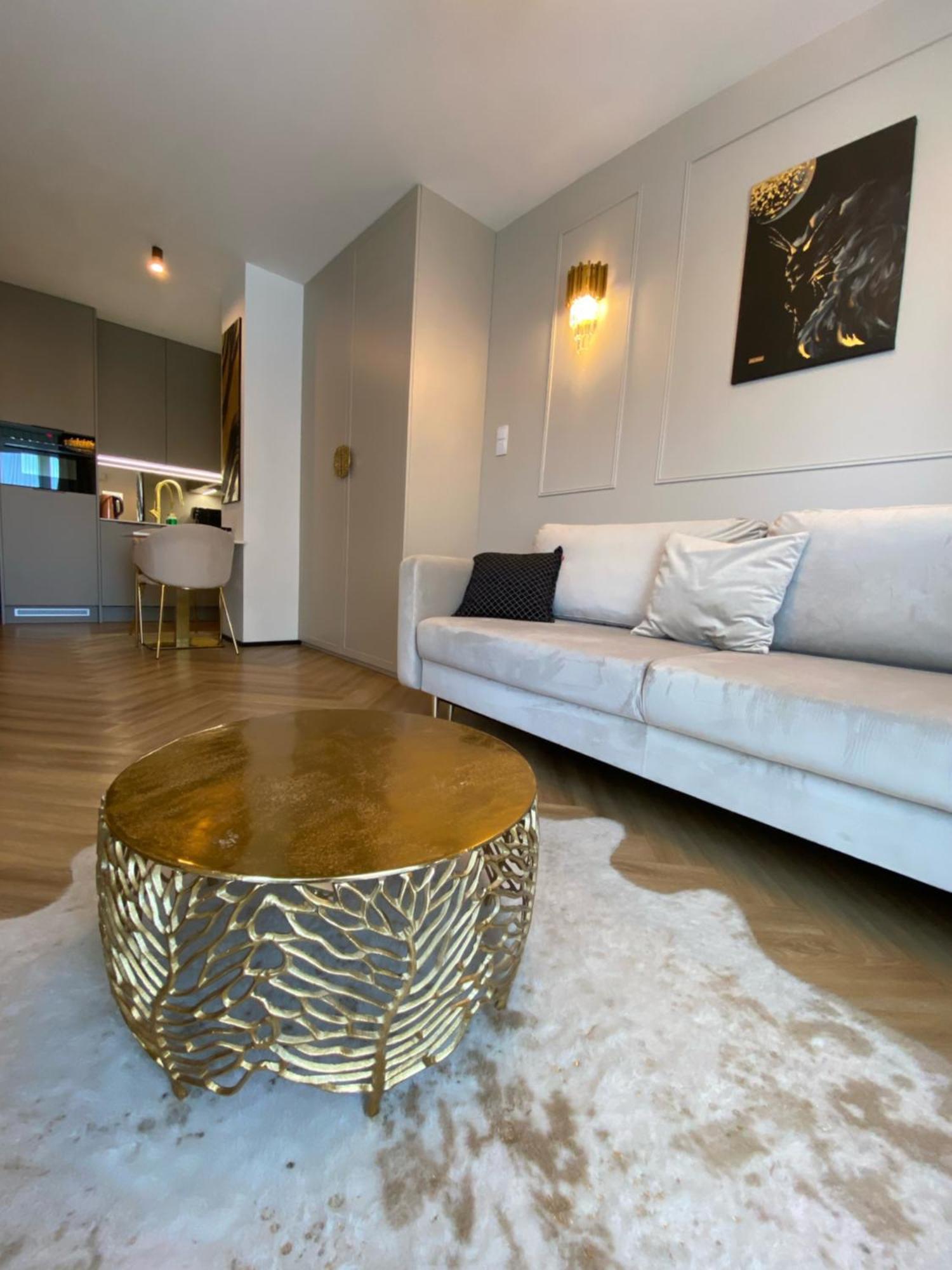 Lux Stays By Torres At K39 Krakow Luaran gambar